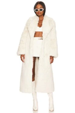 Camila Coelho Francisca Coat Ivory
